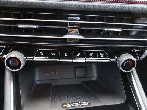 New 2026 Chevrolet Traverse Z71 image 11