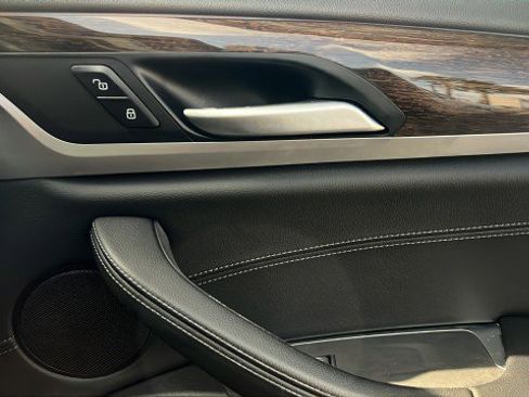 Used 2020 BMW X4 xDrive30i w/ Premium Package image 11