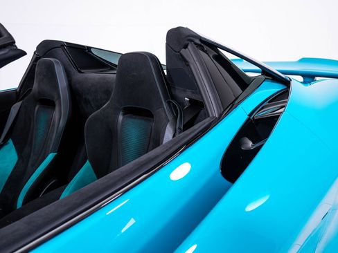 Used 2026 McLaren 750S Spider RWD image 15