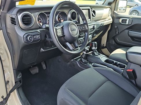 Used 2022 Jeep Wrangler Unlimited Sport AWD/4WD image 13