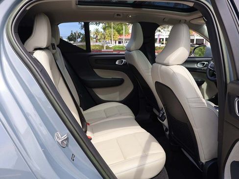 Used 2023 Volvo XC40 B5 Plus w/ Driver Assist Package AWD/4WD image 37