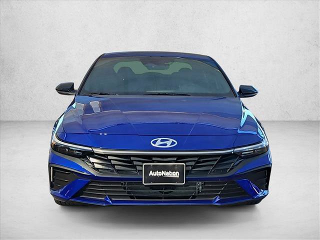 Used 2026 Hyundai Elantra SEL w/ Cargo Package FWD image 2