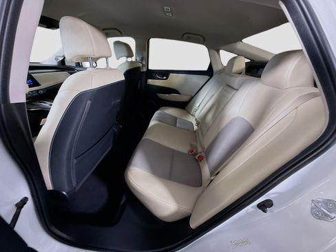 Used 2021 Honda Clarity Plug-In Hybrid image 25
