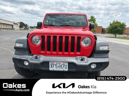 Used 2018 Jeep Wrangler Unlimited Sport S AWD/4WD image 1