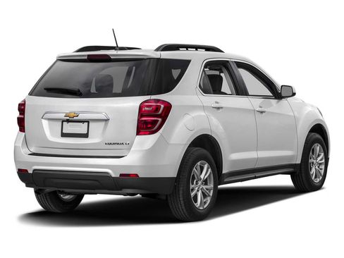 Used 2017 Chevrolet Equinox LT w/ Convenience Package FWD image 2