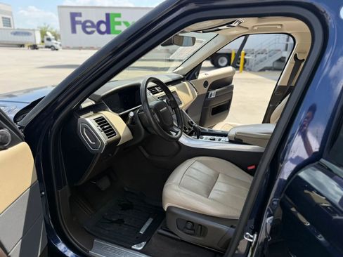 Used 2019 Land Rover Range Rover Sport HSE image 18