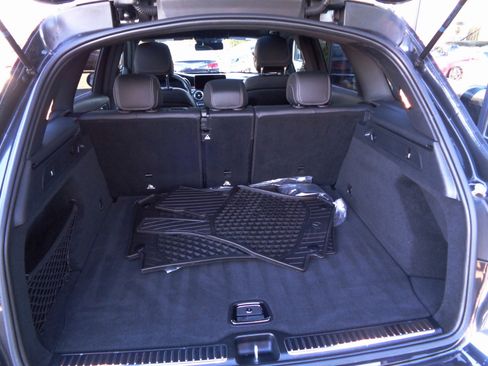 Used 2022 Mercedes-Benz GLC 300 4MATIC image 17