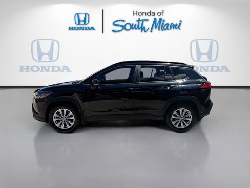 Used 2022 Toyota Corolla Cross LE image 4