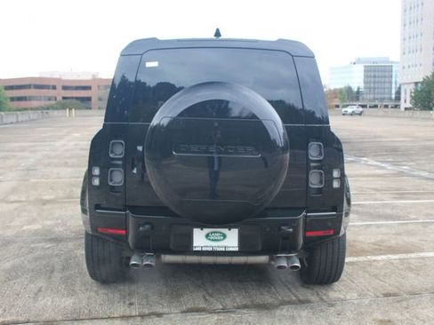 Used 2025 Land Rover Defender 110 V8 image 7