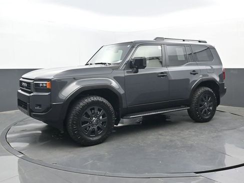 Used 2024 Toyota Land Cruiser image 24
