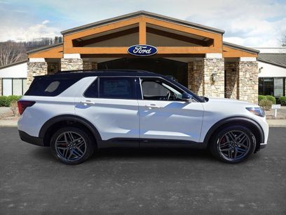 New 2025 Ford Explorer ST w/ Sun And Sound Package