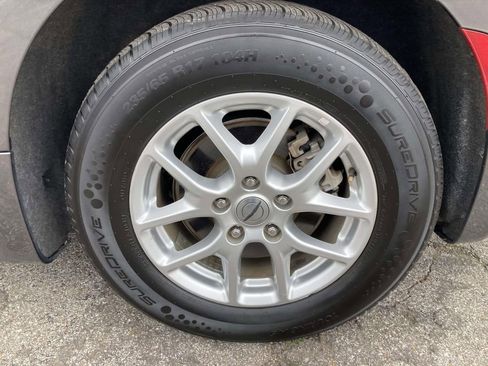 Used 2023 Chrysler Pacifica Touring-L image 13