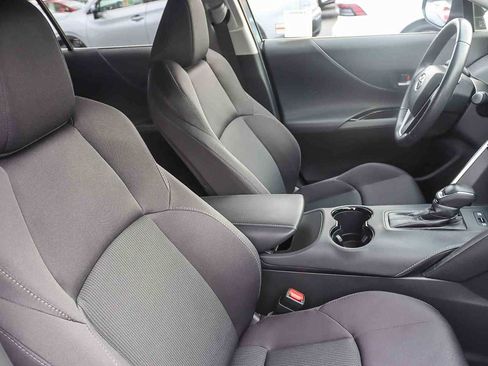 Used 2024 Toyota Venza LE image 15