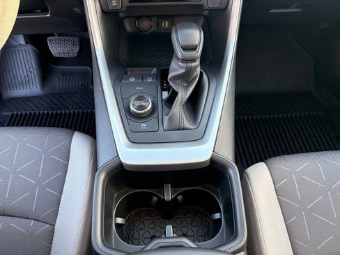 Used 2025 Toyota RAV4 XLE image 20