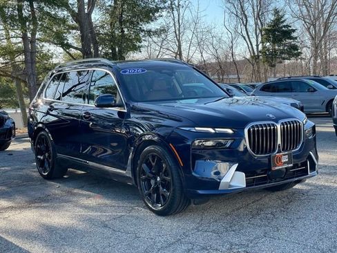 Certified 2026 BMW X7 xDrive40i w/ Premium Package image 3
