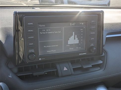 Used 2020 Toyota RAV4 LE image 19