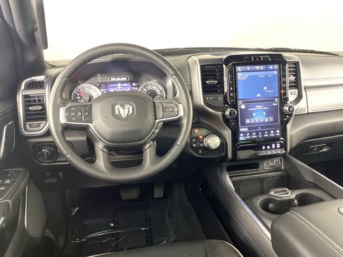 Used 2024 RAM 1500 Laramie AWD/4WD image 22