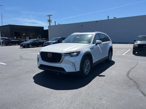 Certified 2024 MAZDA CX-90 Plug-In Hybrid w/ Preferred AWD/4WD image 17