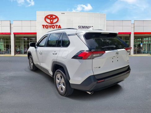 Used 2025 Toyota RAV4 XLE FWD image 4