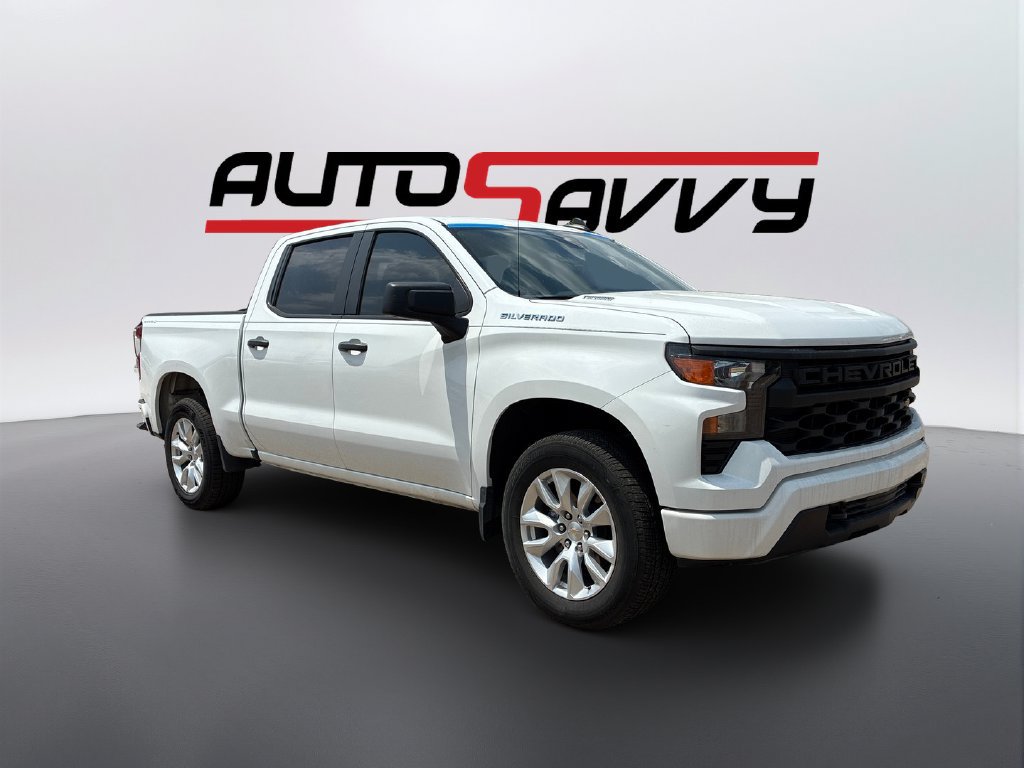 Used 2025 Chevrolet Silverado 1500 Custom RWD image 3