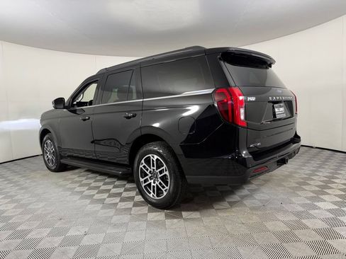 Used 2025 Ford Expedition Active AWD/4WD image 10