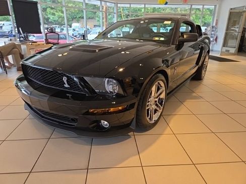 Used 2009 Ford Mustang Shelby GT500 RWD image 3
