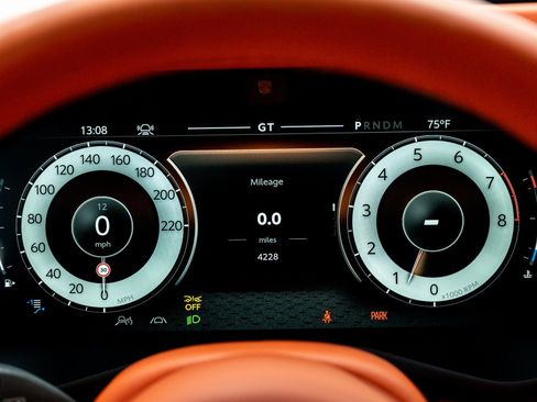 Used 2025 Aston Martin DBX 707 image 37