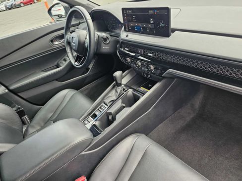 Used 2025 Honda Accord Sport image 11