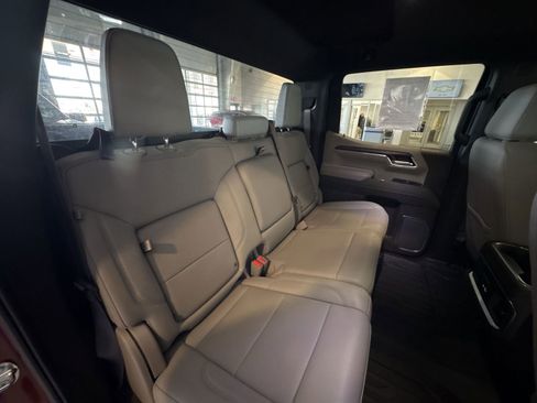 Used 2024 GMC Sierra 1500 SLT w/ SLT Convenience Package image 26