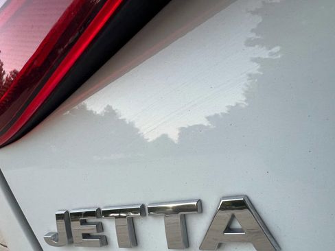 Used 2017 Volkswagen Jetta S image 30