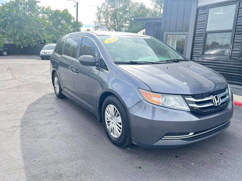 Used 2016 Honda Odyssey LX image 3