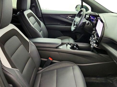 Used 2024 Chevrolet Blazer EV LT AWD/4WD image 23