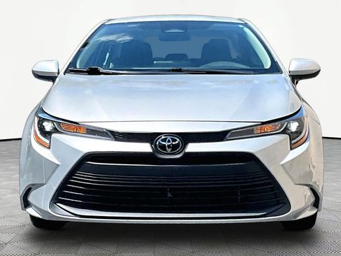 Certified 2024 Toyota Corolla LE FWD image 4