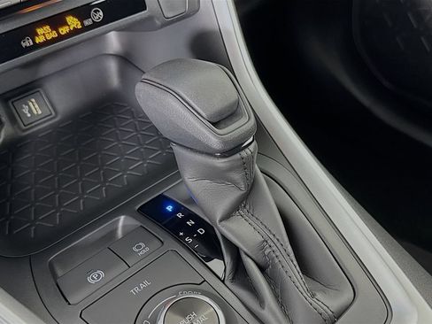 New 2025 Toyota RAV4 LE AWD/4WD image 18