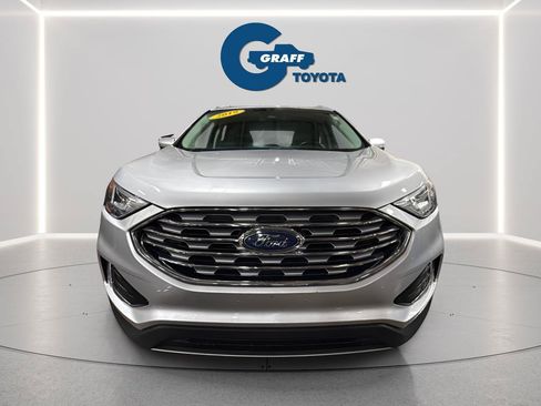 Used 2019 Ford Edge Titanium w/ Cold Weather Package AWD/4WD image 2