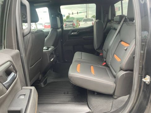 Used 2024 GMC Sierra 1500 AT4 w/ Technology Package AWD/4WD image 25