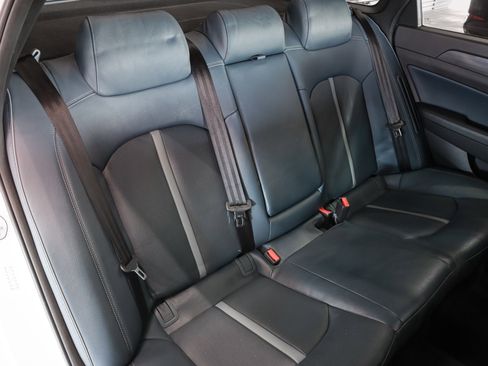 Used 2019 Hyundai Sonata Limited image 11