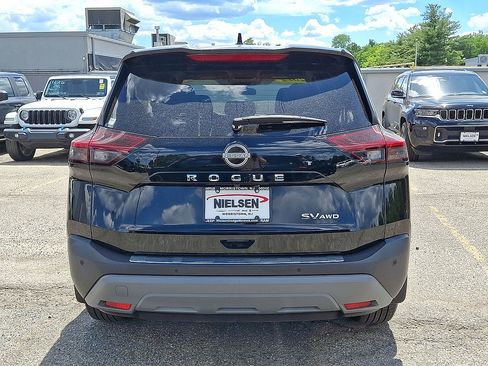 Used 2022 Nissan Rogue SV AWD/4WD image 23