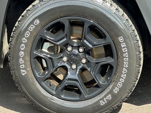 Used 2022 Jeep Cherokee Latitude image 31