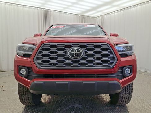Used 2022 Toyota Tacoma TRD Off-Road w/ Technology Package AWD/4WD image 34