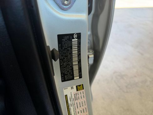 Used 2025 Toyota Corolla LE FWD image 27