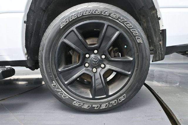 Used 2019 RAM 1500 Big Horn AWD/4WD image 11
