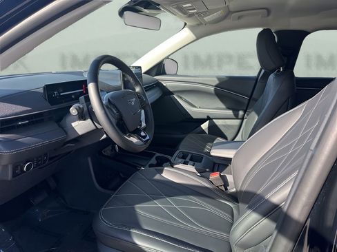Used 2025 Ford Mustang Mach-E Select image 9