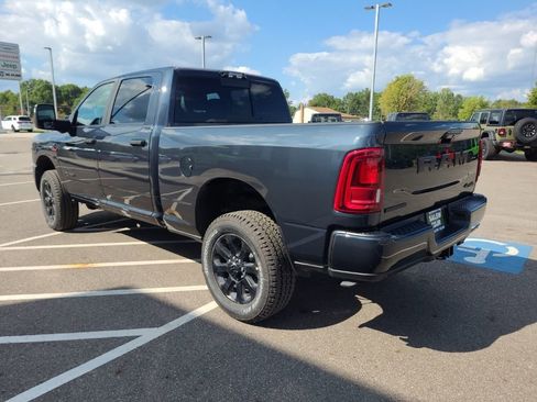 New 2026 RAM 2500 Big Horn AWD/4WD image 6