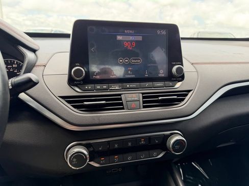 Used 2021 Nissan Altima 2.5 SR w/ SR Premium Package FWD image 22