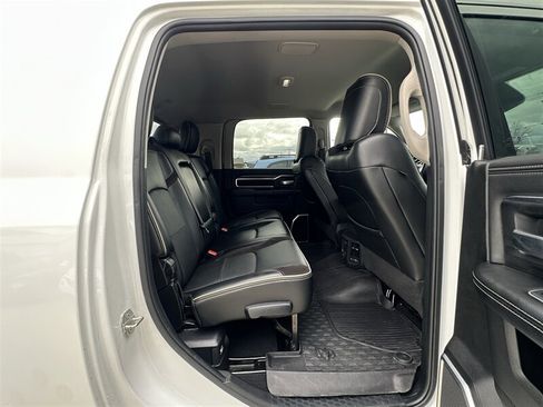 Used 2023 RAM 3500 Laramie AWD/4WD image 32