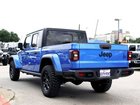 Used 2024 Jeep Gladiator Sport AWD/4WD image 6