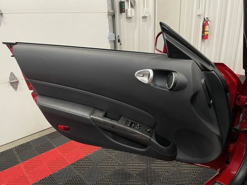 Used 2007 Nissan 350Z Enthusiast RWD image 29