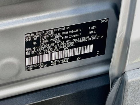 Used 2021 Toyota RAV4 LE FWD image 27