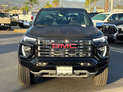 New 2026 GMC Canyon Denali AWD/4WD image 5